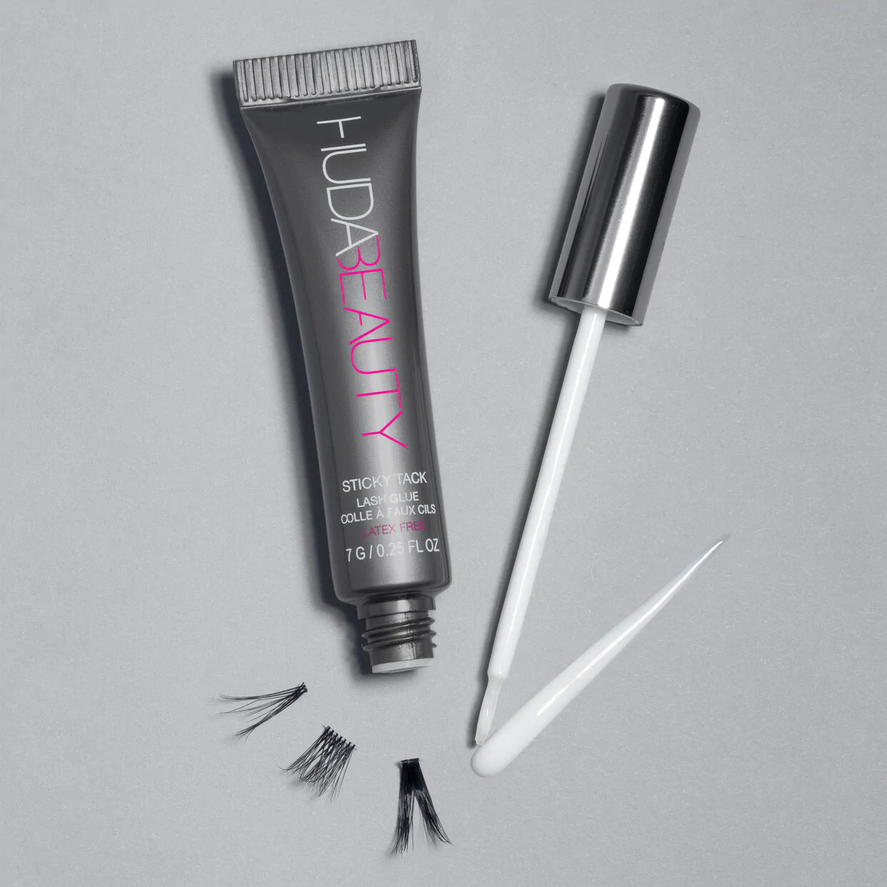 Huda Beauty Sticky Tack