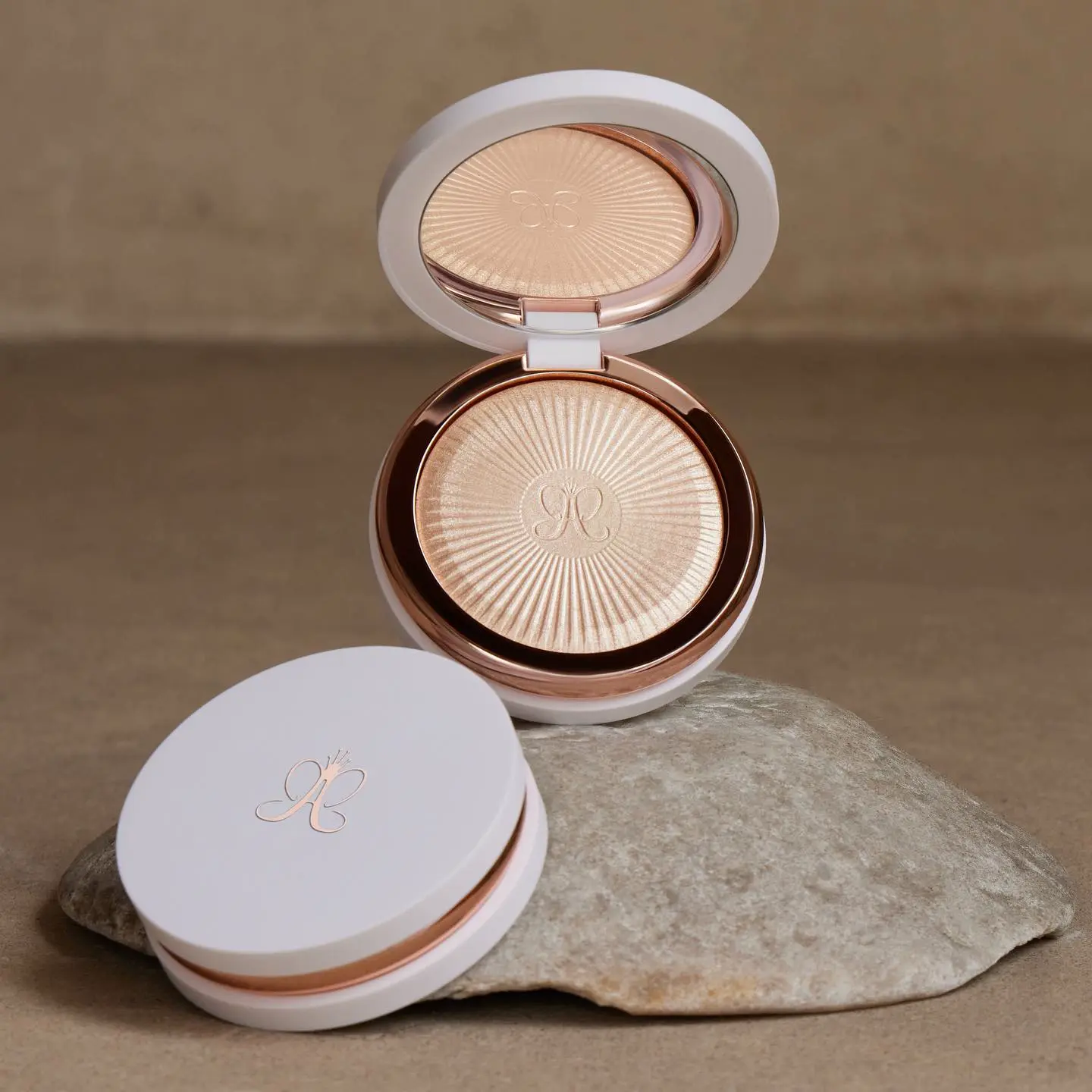 ANASTASIA BEVERLY HILLS Glow Seeker Highlighter 