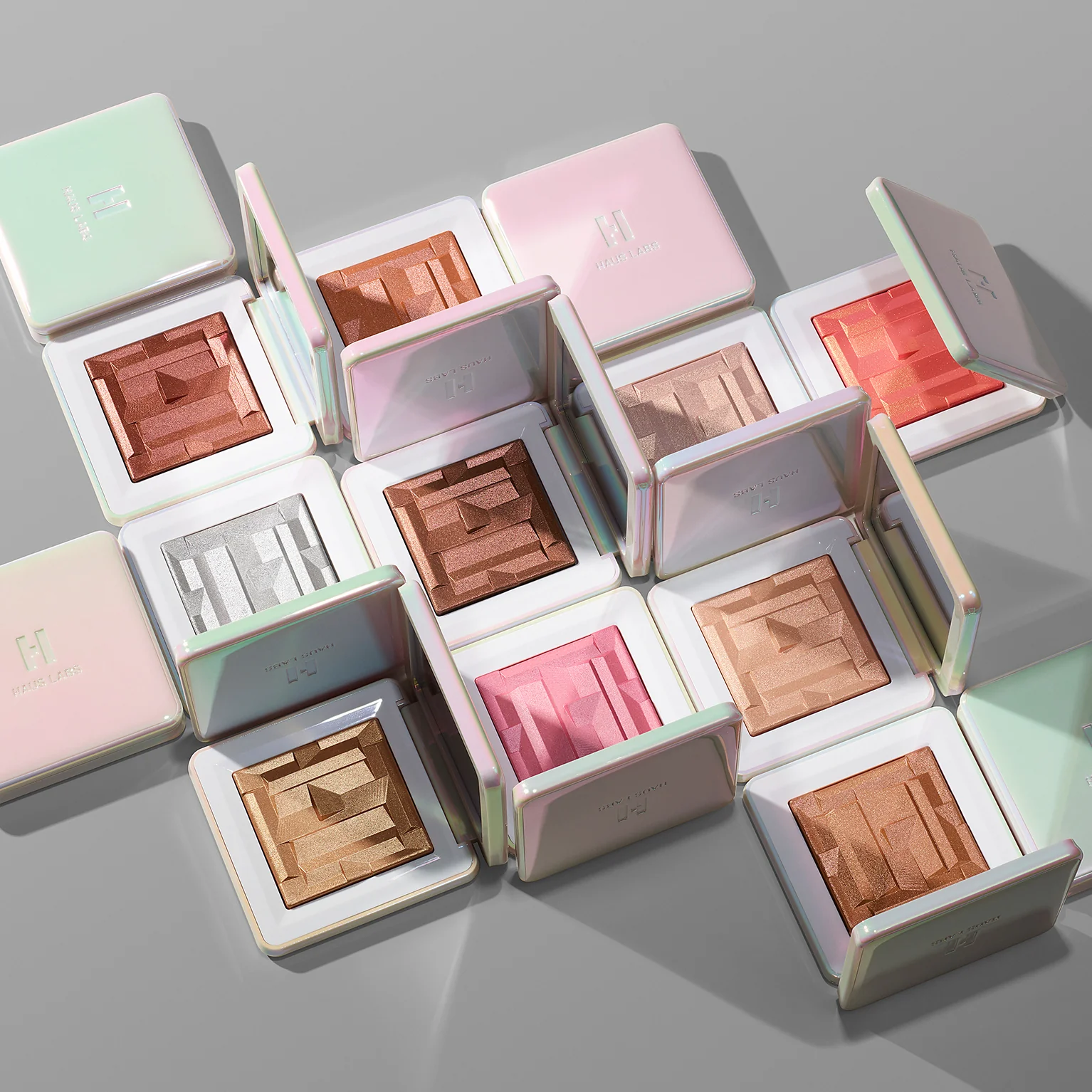 HAUS LABS BY LADY GAGA Bio-Radiant Gel-Powder Highlighter 