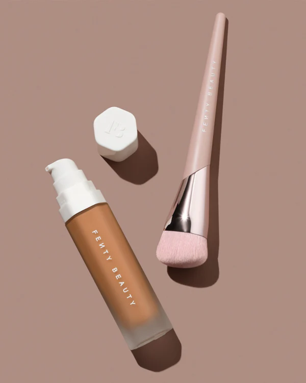 Fenty Beauty Soft' Lit Naturally Luminous Foundation 