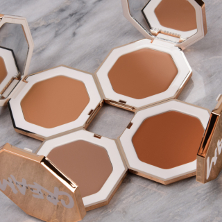 FENTY BEAUTY Cheeks Out Freestyle Bronzer 